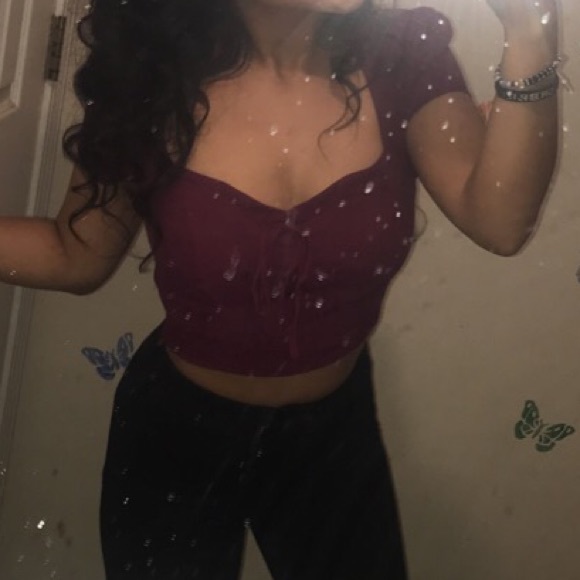Burgundy top - Picture 1 of 1
